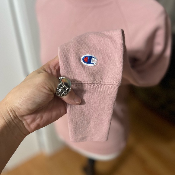 EUC Women’s Size X-Small Champion Powerblend Crewneck Sweatshirt With Logo Print - Picture 7 of 10